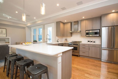 Inspiration for a modern kitchen remodel in Boston