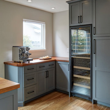 Trendy Transitional Kitchen Remodel