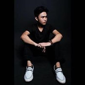 Chin Chun's photo