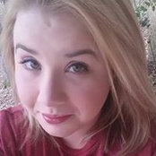 Abigail Schrader's photo