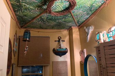 Home design - tropical home design idea in Philadelphia