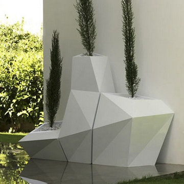 The Faz Outdoor Planters
