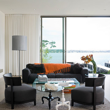 Lake House Residence