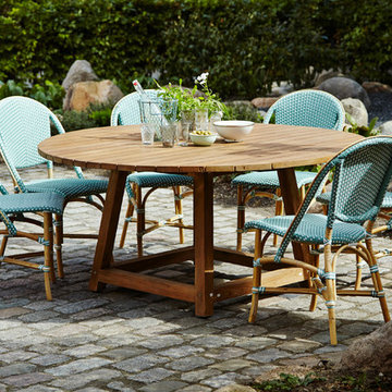 Sofie Bistro Chair & George Round Teak Table