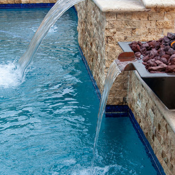 Family Fun Pool w/ Hot Tub