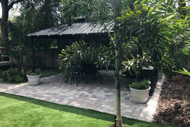 This is an example of a traditional patio in Orlando.