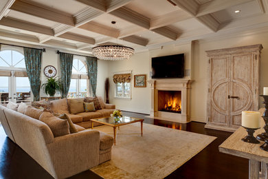 Inspiration for a timeless living room remodel in Los Angeles