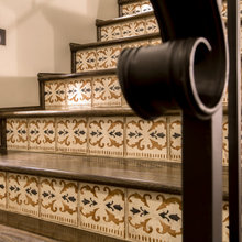 Island Oak Foyer and Stairs