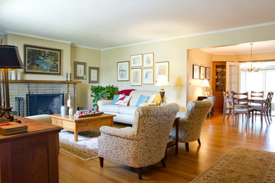 Example of a classic home design design in Columbus