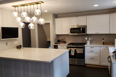 Inspiration for a modern kitchen remodel in Philadelphia