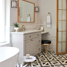 jess/Avalon bathroom