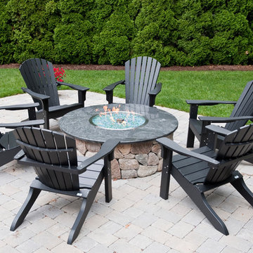 Fire Pits & Outdoor Fireplaces