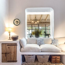 Mudroom/laundry