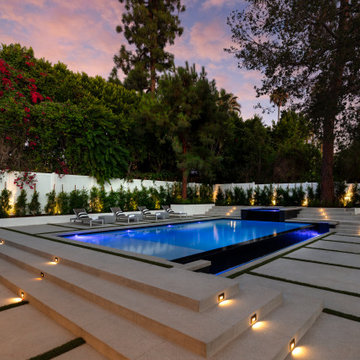 Tampa Ave, Tarzana