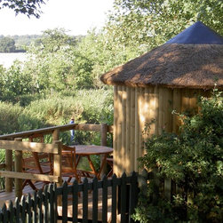 Fun treehouses by Treehouse Life - Garden Playhouses