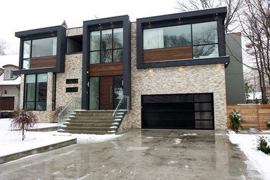 Inspiration for a contemporary exterior home remodel in Toronto