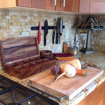 Splitface mosaic kitchen backsplash