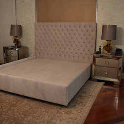 DIANA CUSTOM KING BED WITH SETTEE - Products