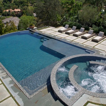 Country Club Zero Edge Glass Tile Pool