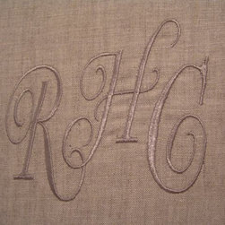RUSSIA HOUSE COLLECTION - Monogramming on Linen - Bed Pillows