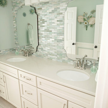 Vanity, Backsplash, Light, Mirrors