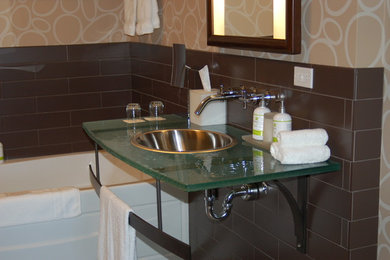 Inspiration for a modern bathroom remodel in Portland