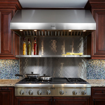 Traditional Torrance, CA. Kitchen