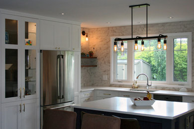 Kitchen - eclectic kitchen idea in Toronto
