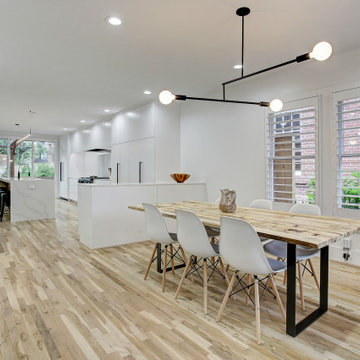 Oxford St – Open dining room and kitchen