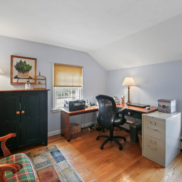 251 Buttonball Ln, Glastonbury, CT 06033