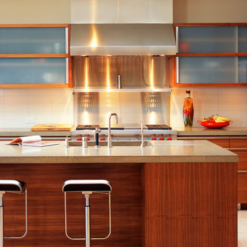 Modern Cougar Mountain Residence