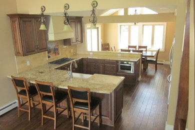 Inspiration for a timeless kitchen remodel in Denver