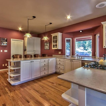 Home for Sale in Truckee - 11280 Thelin Drive, Martiswood Estates