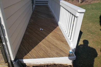 Deck - Carpentry and Stain