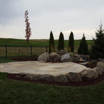 Flagstone Patio & Backyard Fire