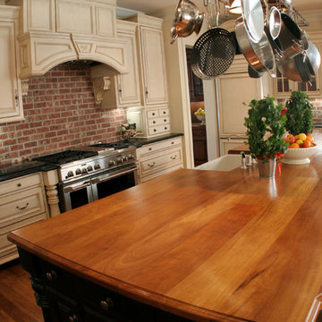 Country French Kitchen- Via Perdiz