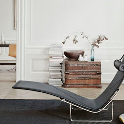 PK24 lounge chair - Living Room Furniture
