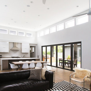 Modern Courtyard Home