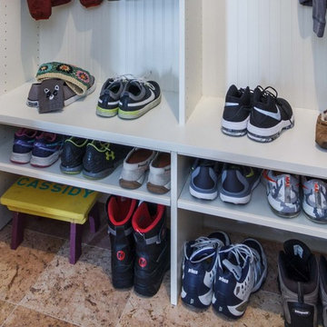 Entry Way Or Mudroom Shoe Bench