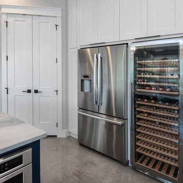 Hill Country Modern - Mystic Shores