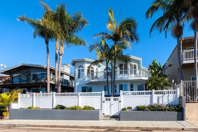 Coastal exterior home idea in San Diego