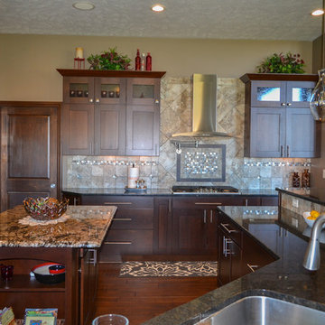 Modern Elegance- Accents in a Transitional Home