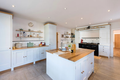 Inspiration for a modern kitchen in Hertfordshire.
