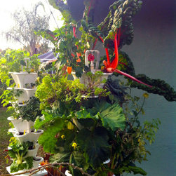 EzGro - Outdoor Pots And Planters