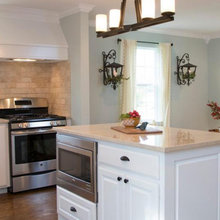 Backsplash Coordinated with Counter and Floor