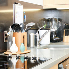 Kitchen-Walls/backsplash