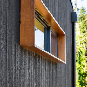 Master Addition Modernizes an Early 20th Century Home