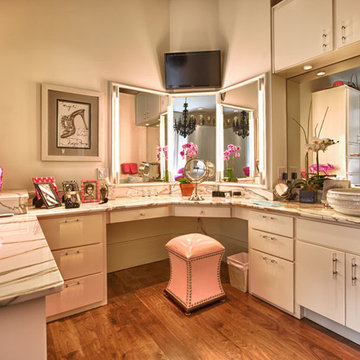 Modern Residence with White Marble Tile | Destin, FL