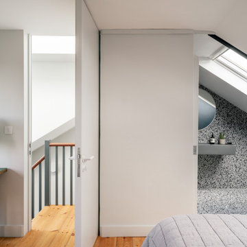 Facet House Guest Room