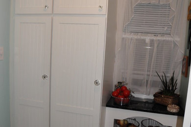 Example of a classic kitchen design in New York